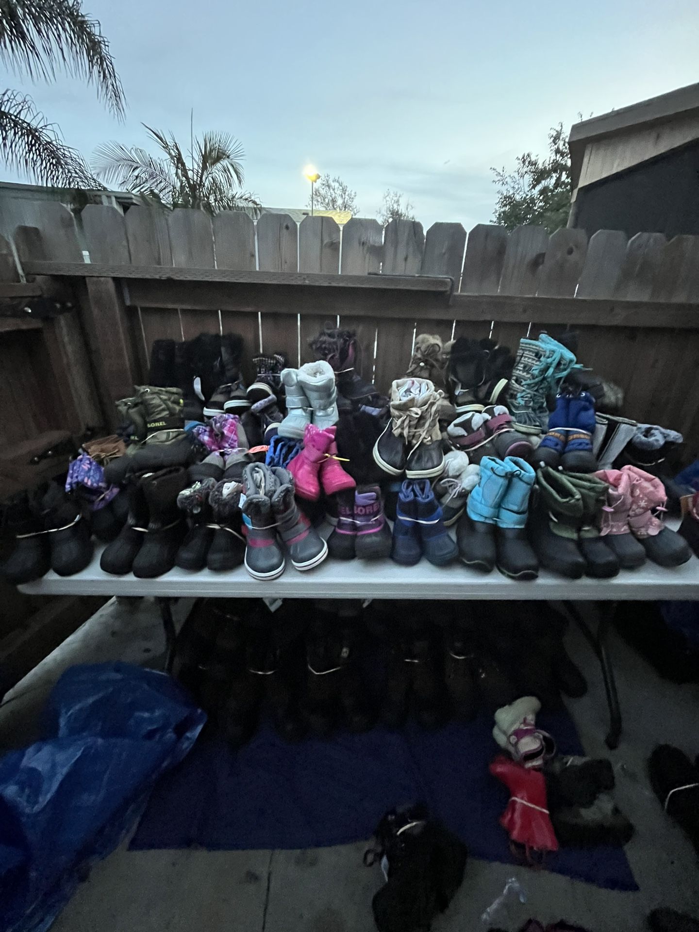 SNOW BOOTS/BOTAS PARA LA NIEVE.