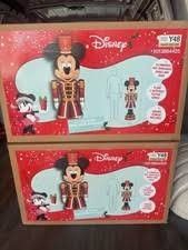 5 Ft Nutcrackers Mickey Mouse And Minnie Mouse