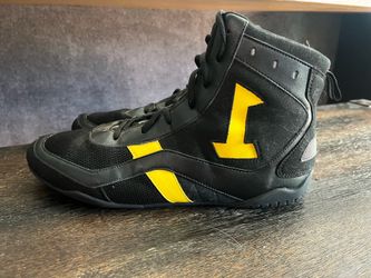 Men’s Size 42/8.5 Boxing Shoes