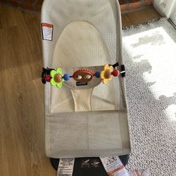 Baby Bjorn Bouncy Seat With Toy Bar
