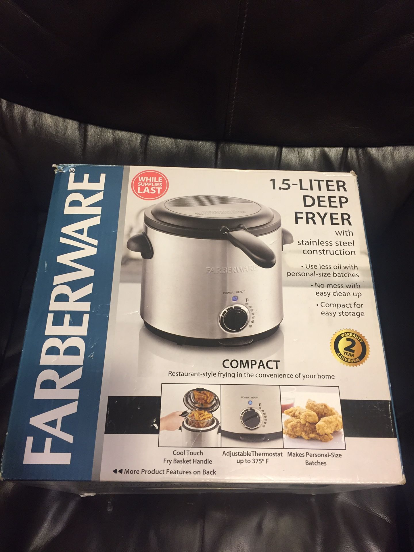 Farberware 1.5 Liter Deep Fryer Brand new in the box