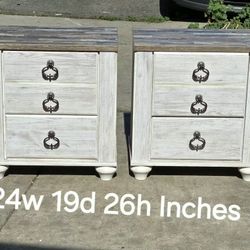 2 Willowton White/Brown 2-Drawer Nightstands 