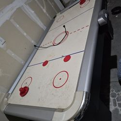 Air Hockey Table
