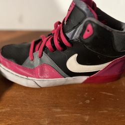 Nike Shoes 7Y