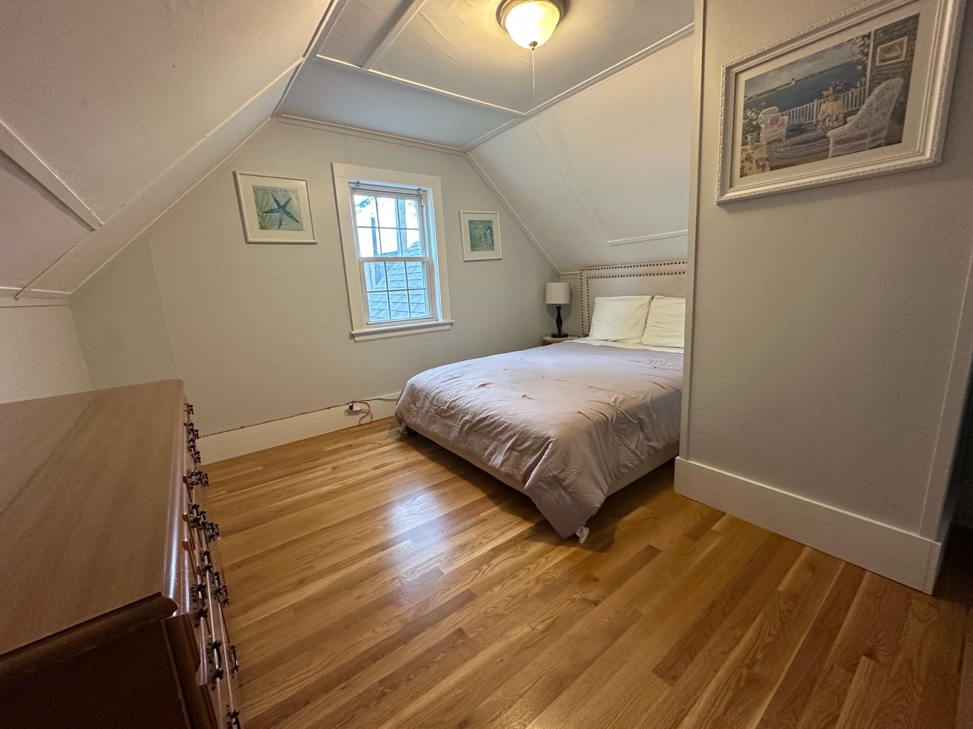 Queen size bed No.3