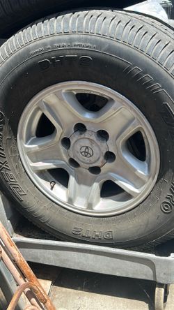 Toyota 4Runner OEM wheels