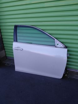 TOYOTA CAMRY PASSENGER DOOR 2015-2017-2017