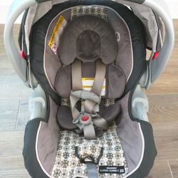 Graco Snugride Classic Connect 35 Infant Car seat