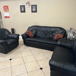 Beautiful Black Leather Sofa Couch Set