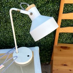 2 Lamps $30