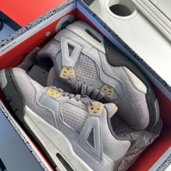 Air Jordan 4 Retro SE (GS) Size 5