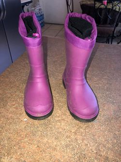 Kids size 12 boots water /snow