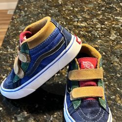 Boys Vans Shoes Size 13.5