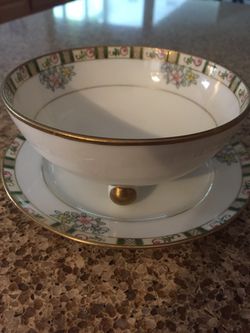 Bone china sauce bowl and plate