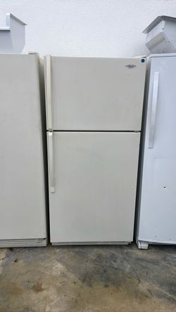 Whirlpool Top-Freezer Refrigerator