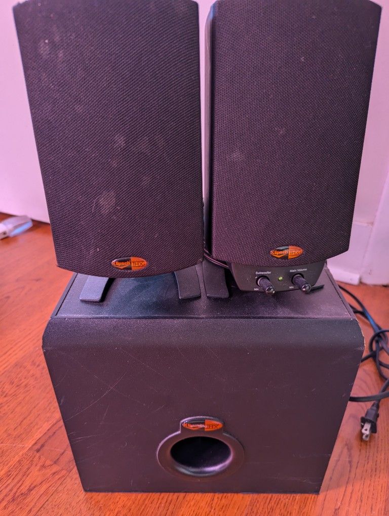 Klipsch ProMedia 2.1
THX® Certified Computer Speaker System