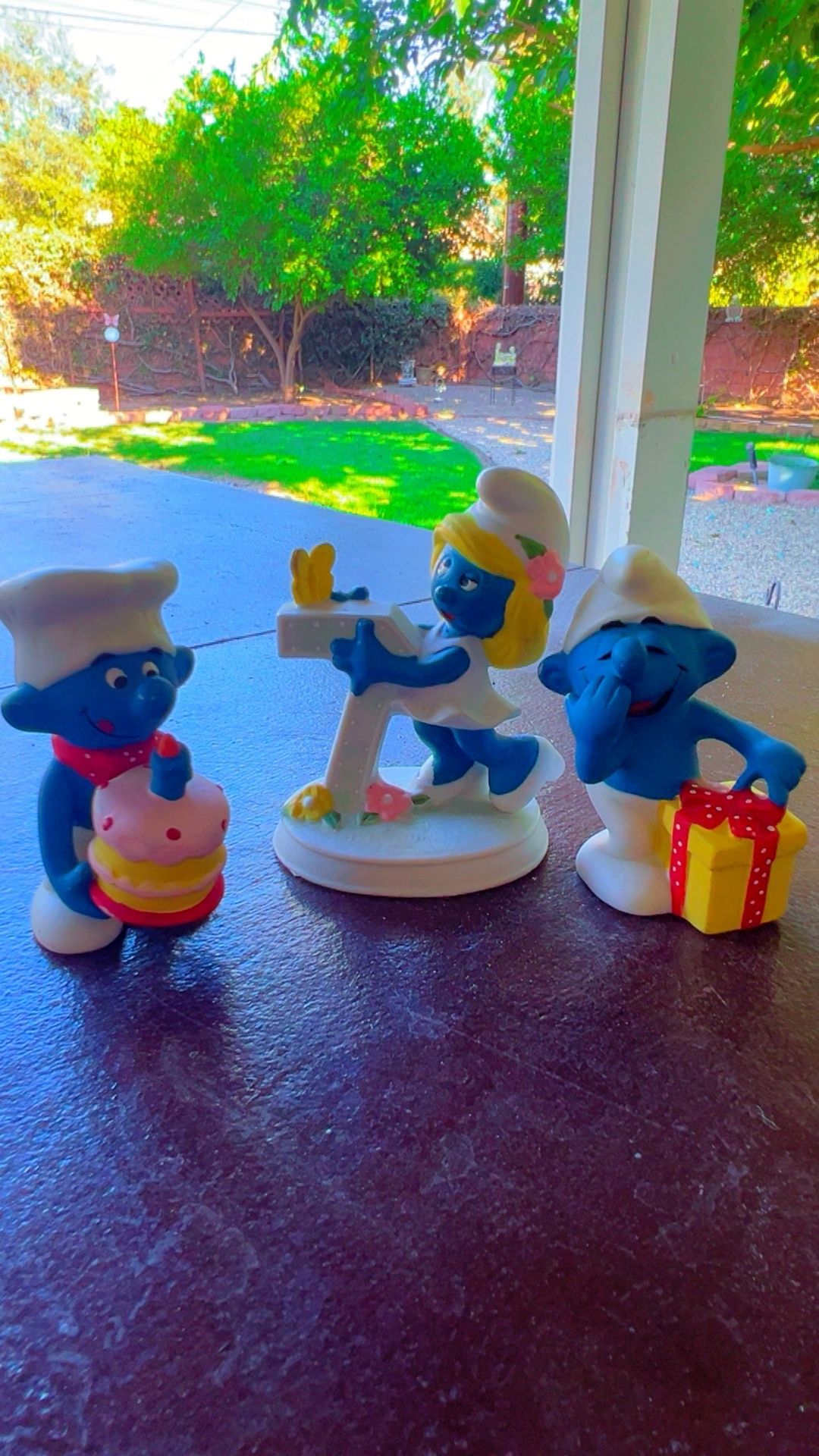 3 vintage Smurfs figurine