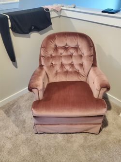Microfiber chair can deliver