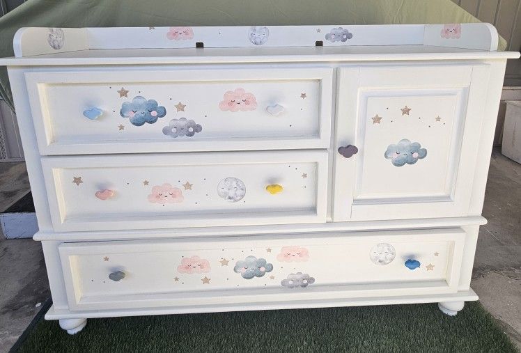 Adorable Baby Dresser With Changing Table 