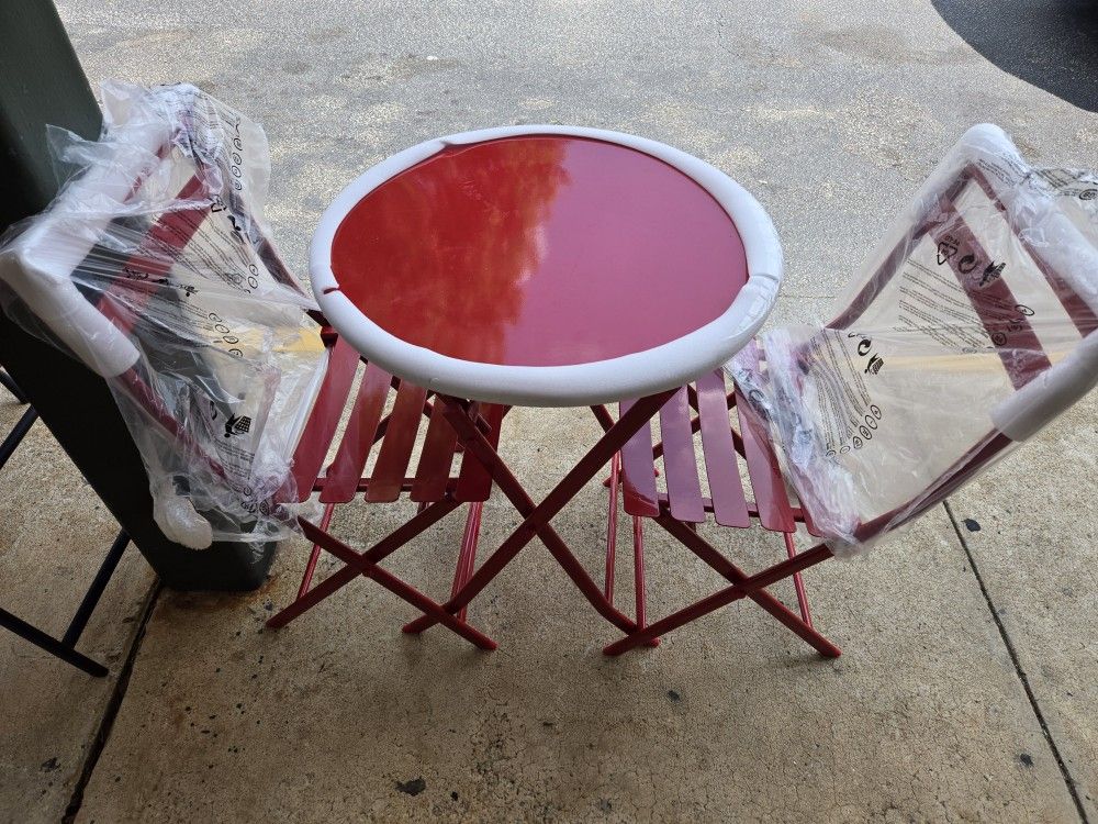 Table Set ( It's available) READ