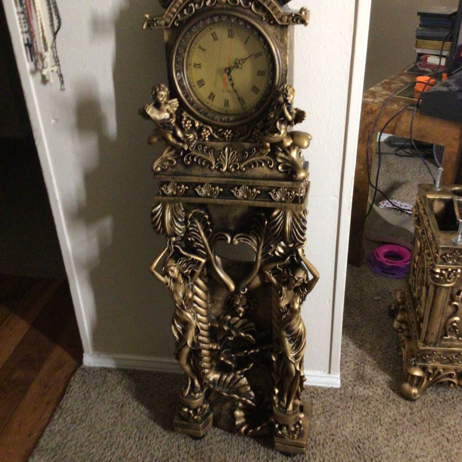 Gold Fountain Clock With Angels 