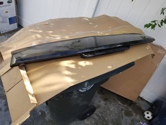 Chevy Tahoe lift gate tell light