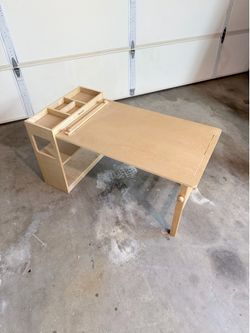 Kids Arts and Crafts Table