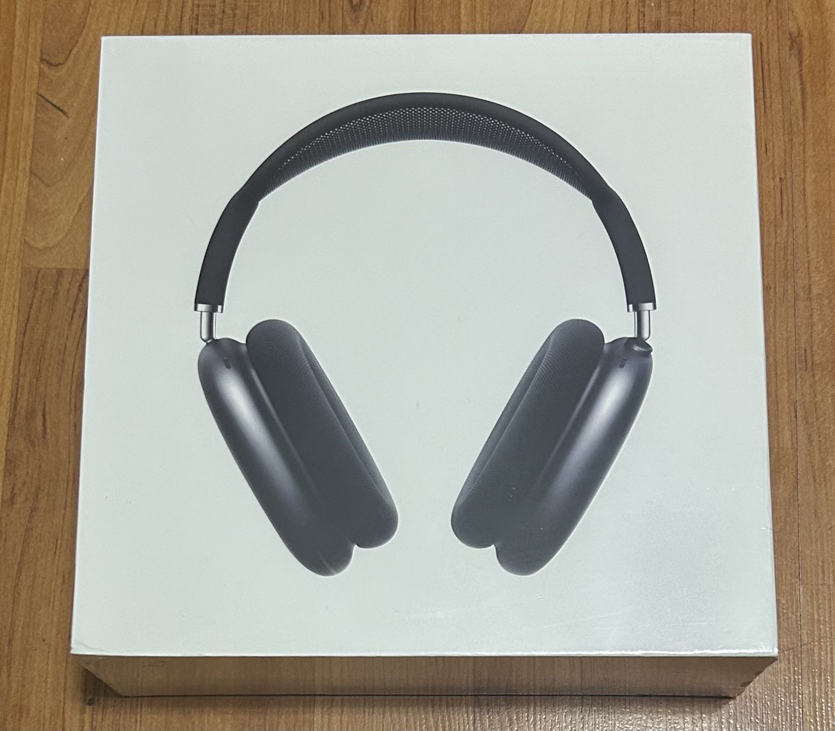 On sale AirPods Max second generation with usb-c