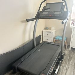 NordicTrack Commercial X22i