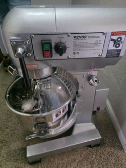 Commercial Food Mixer – 20Qt Heavy Duty Stand Mixer