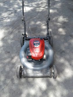Craftsman Sliver 5.50e series 21in 158cc push mower 60 for Sale in San Antonio TX OfferUp