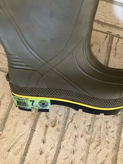 Vinyl Steel Toe