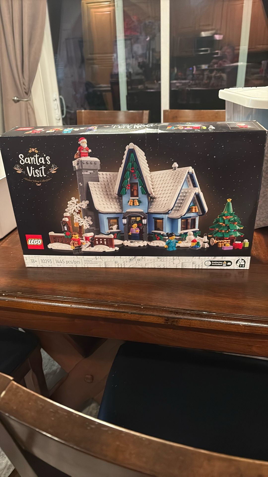 New In Box Retired Santa's Visit Set 