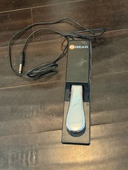 Piano / keyboard sustain pedal