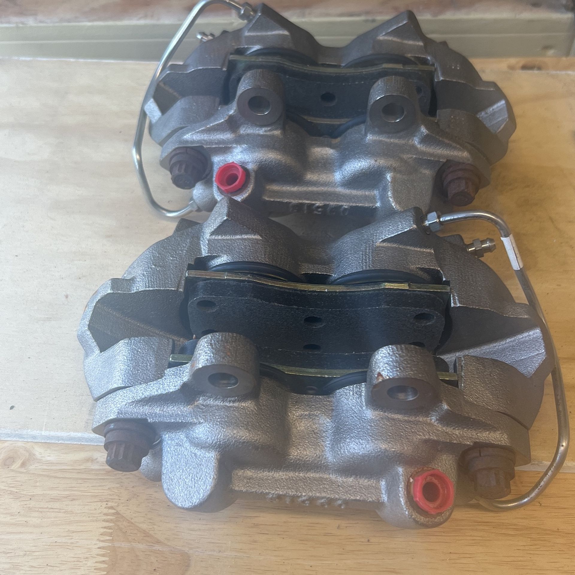 Front Calipers & Pads C4