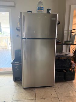 Frigidaire fridge stainless steel