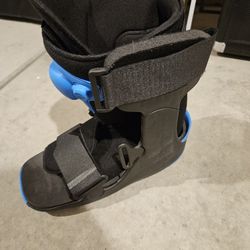 Ovation Medical Gen 2 Pneumatic Walking Boot