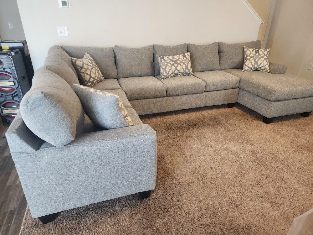 Crazy Sale! Brand New Artisan 3pc Heather Grey Extra Length RAF Sectional! 🔥 3 Flavors in stock!