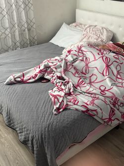 King bed & mattress