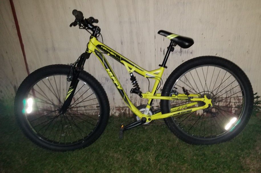 Huffy volt carnage 3.0 2024 men's mountain bike