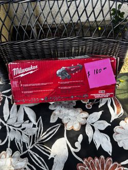 Milwaukee M18 4-1/2” Grinder