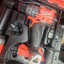 Brand New Milwaukee M18 Brushless Fuel Hammer Drill. $100