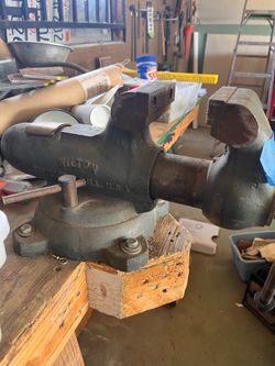 Wilton 4” BULLET swivel vise