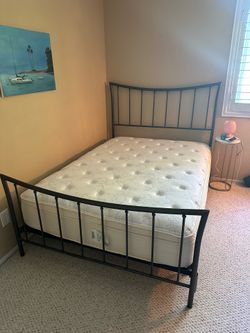 Full size bed set