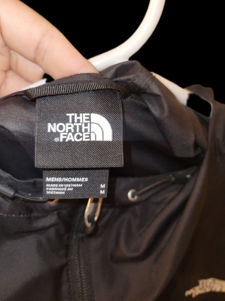 The North Face Windbreaker 