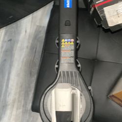 Leaf Blower 