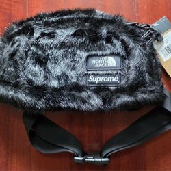 Supreme North Face Faux Fur Waist Bag Black