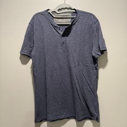 Banana Republic Quick Dry Henley Shirt Men's Medium Blue