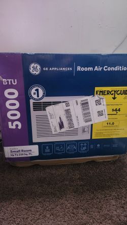 Brand new AC unit 5000 BTU