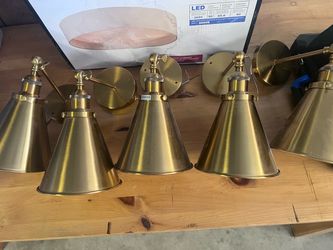 5 pieces - Salem Satin Brass Wall Sconce with Satin Brass Metal Shade